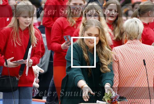 Emmen 27 april 2024
Koningsdag in Emmen met de koninklijke familie . Aanwezig bKoning Willem Alexander Koningin Maxima Prinses Amalia Prinses Alexia Prinses Ariane Prins Constantijn Prinses laurentien Prins Bernhard Prinses Annette Prins Maurits Prinses Marilene Prins Pieter Christiaan Prinses Anita Prins Floris en Prinses Aimee.