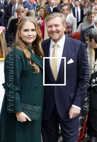 Emmen 27 april 2024
Koningsdag in Emmen met de koninklijke familie . Aanwezig bKoning Willem Alexander Koningin Maxima Prinses Amalia Prinses Alexia Prinses Ariane Prins Constantijn Prinses laurentien Prins Bernhard Prinses Annette Prins Maurits Prinses Marilene Prins Pieter Christiaan Prinses Anita Prins Floris en Prinses Aimee.