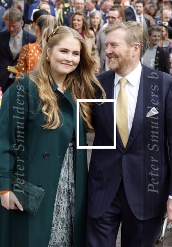 Emmen 27 april 2024
Koningsdag in Emmen met de koninklijke familie . Aanwezig bKoning Willem Alexander Koningin Maxima Prinses Amalia Prinses Alexia Prinses Ariane Prins Constantijn Prinses laurentien Prins Bernhard Prinses Annette Prins Maurits Prinses Marilene Prins Pieter Christiaan Prinses Anita Prins Floris en Prinses Aimee.