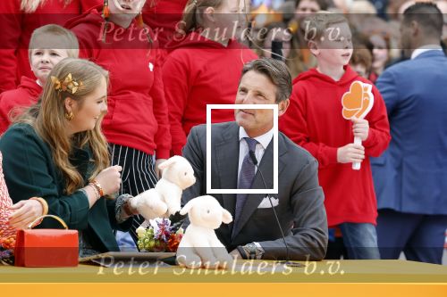 Emmen 27 april 2024
Koningsdag in Emmen met de koninklijke familie . Aanwezig bKoning Willem Alexander Koningin Maxima Prinses Amalia Prinses Alexia Prinses Ariane Prins Constantijn Prinses laurentien Prins Bernhard Prinses Annette Prins Maurits Prinses Marilene Prins Pieter Christiaan Prinses Anita Prins Floris en Prinses Aimee.