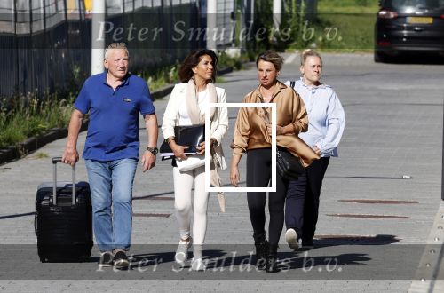 Amsterdam 14 mei 2024
Rechtszaak Rachel Hazes en Marieke v Beek . Verder aanwezig Rob Israel Advocaat Royce de Vries Ricardo Klaverdijk en Bernhard Tomlow. Zaak speelt zich af in Rechtbank Amsterdam. Joop Kruis en Jacqueline Laats kwamen met Rachel mee.