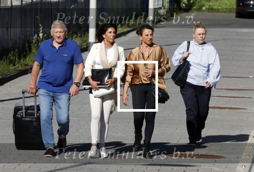 Amsterdam 14 mei 2024
Rechtszaak Rachel Hazes en Marieke v Beek . Verder aanwezig Rob Israel Advocaat Royce de Vries Ricardo Klaverdijk en Bernhard Tomlow. Zaak speelt zich af in Rechtbank Amsterdam. Joop Kruis en Jacqueline Laats kwamen met Rachel mee.