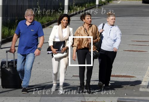 Amsterdam 14 mei 2024
Rechtszaak Rachel Hazes en Marieke v Beek . Verder aanwezig Rob Israel Advocaat Royce de Vries Ricardo Klaverdijk en Bernhard Tomlow. Zaak speelt zich af in Rechtbank Amsterdam. Joop Kruis en Jacqueline Laats kwamen met Rachel mee.