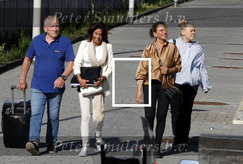 Amsterdam 14 mei 2024
Rechtszaak Rachel Hazes en Marieke v Beek . Verder aanwezig Rob Israel Advocaat Royce de Vries Ricardo Klaverdijk en Bernhard Tomlow. Zaak speelt zich af in Rechtbank Amsterdam. Joop Kruis en Jacqueline Laats kwamen met Rachel mee.