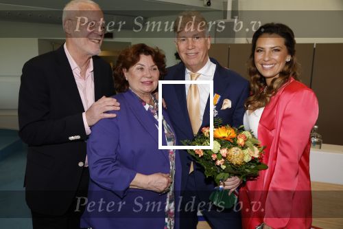 Ede, 26 April 2024
Koninklijke onderscheidingen voor
Marcel Boekhoorn enMarlies Boekhoorn
Burgemeester Rene Verhulst
Rebecca Cabau v Kasbergen met moeder en Marcel Boekhoorn