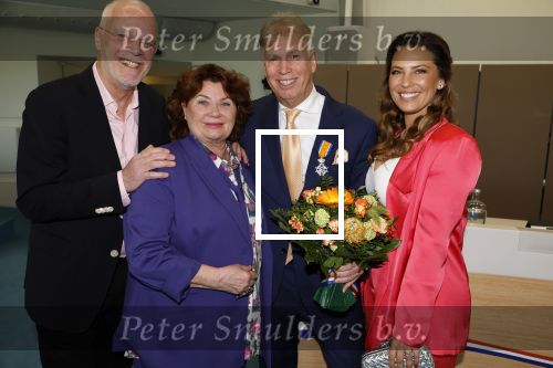 Ede, 26 April 2024
Koninklijke onderscheidingen voor
Marcel Boekhoorn enMarlies Boekhoorn
Burgemeester Rene Verhulst
Rebecca Cabau v Kasbergen met moeder en Marcel Boekhoorn