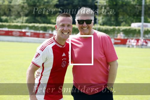 Amsterdam 18 mei 2024
Rene Froger speelt mijn zijn Toppers team tegen het only Friend team