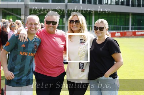 Amsterdam 18 mei 2024
Rene Froger speelt mijn zijn Toppers team tegen het only Friend team
Natasja Froger