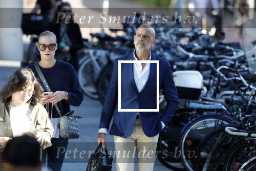 Amsterdam 14 mei 2024
Rechtszaak Rachel Hazes en Marieke v Beek . Verder aanwezig Rob Israel Advocaat Royce de Vries Ricardo Klaverdijk en Bernhard Tomlow. Zaak speelt zich af in Rechtbank Amsterdam
