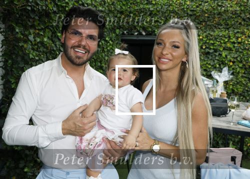 Tilburg 14 mei 2024
Boekpresentatie Roy Donders in Cafe Bet Kolen .
Zij vriendin Michelle dochtertje Romi alsmede zijn ouders en zus Rian Donders waren natuurlijk aanwezig.