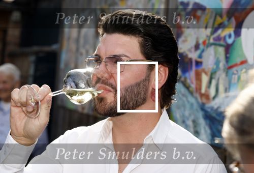 Tilburg 14 mei 2024
Boekpresentatie Roy Donders in Cafe Bet Kolen .
Zij vriendin Michelle dochtertje Romi alsmede zijn ouders en zus Rian Donders waren natuurlijk aanwezig.