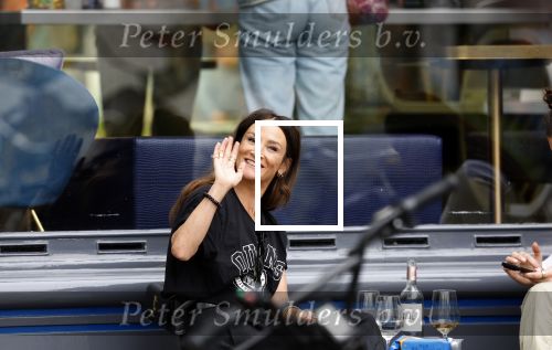 Amsterdam 17 mei 2024
Saar Koningsberger voor haar nagelstudio in Amsterdam zuid