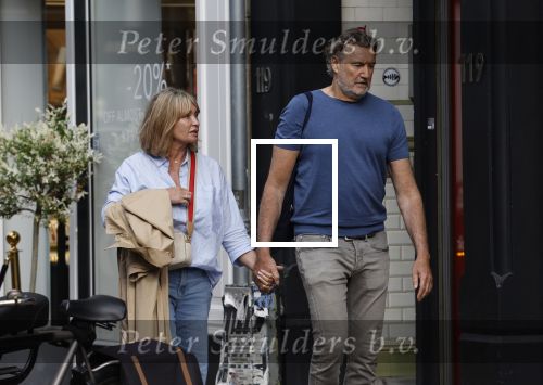 Amsterdam 17 mei 2024
Sandra Masmeijer met haar nieuwe vriend Steven Cnudde op de pc hooftstraat.