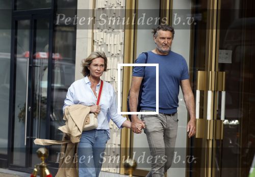 Amsterdam 17 mei 2024
Sandra Masmeijer met haar nieuwe vriend Steven Cnudde op de pc hooftstraat.