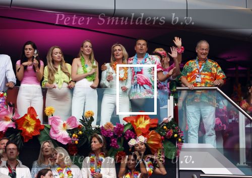 Amsterdam 25 mei 2024
Sandra Valk ging met haar dochters naar  de toppers in Concert in de Johan Cruijff arena. dochter Carlijn is zwanger