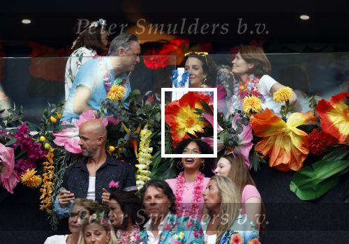 Amsterdam 25 mei 2024
Sandra Valk ging met haar dochters naar  de toppers in Concert in de Johan Cruijff arena. dochter Carlijn is zwanger