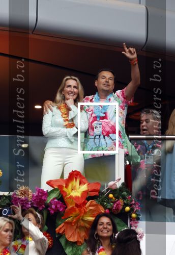 Amsterdam 25 mei 2024
Sandra Valk ging met haar dochters naar  de toppers in Concert in de Johan Cruijff arena. dochter Carlijn is zwanger