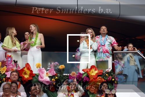 Amsterdam 25 mei 2024
Sandra Valk ging met haar dochters naar  de toppers in Concert in de Johan Cruijff arena. dochter Carlijn is zwanger