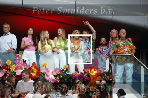 Amsterdam 25 mei 2024
Sandra Valk ging met haar dochters naar  de toppers in Concert in de Johan Cruijff arena. dochter Carlijn is zwanger