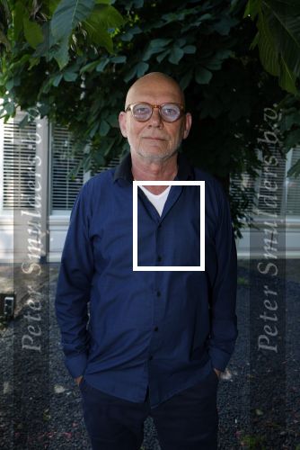 Wageningen 13 mei 2024
Presentatie musical 40-45 in hotel de Wereld met oa Soy Kroon Holly Brood Sjoerd Pleijsier Babette v Veen Kees Boot Frits Barend Dorian Bindels Gaia Aikman en Niniane Everaert.