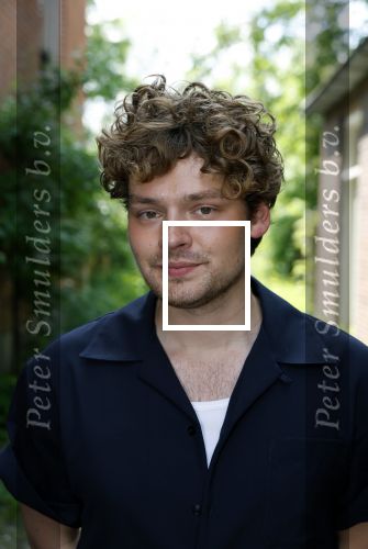 Wageningen 13 mei 2024
Presentatie musical 40-45 in hotel de Wereld met oa Soy Kroon Holly Brood Sjoerd Pleijsier Babette v Veen Kees Boot Frits Barend Dorian Bindels Gaia Aikman en Niniane Everaert.