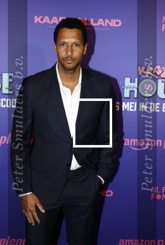 Amsterdam 13 mei 2024
Premiere Crazy House in Tuschinski. De cast met oa Alicia Silverstone Gaite Jansen Matti Stooker Chris Peters Victoria Koblenko Maarten Swart en Steffen Haars . Greg Shapiro presenteert de avond. Tharikh Janssen