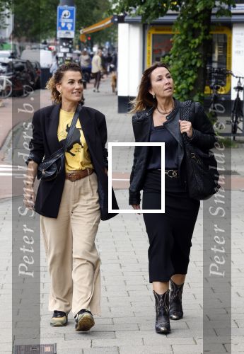 Amsterdam 22 mei 2024
Boekprsentatie dag Een in Ron Blaauw. Tatum Dagelet en Nada v Nie