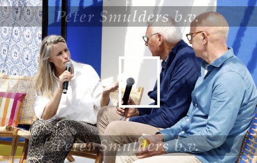 Vijfhuizen 23 mei 2024
Jan de Hoop en zijn partner Coen Lievaart worden door Vivian Slingerland geinterviewd op de libelle zomerweek.