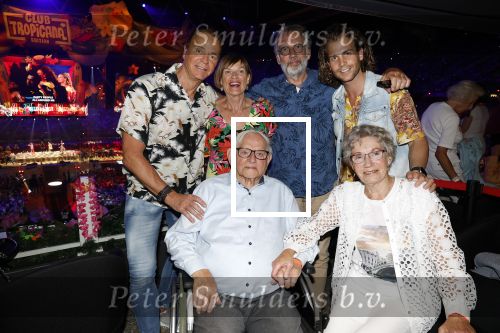 Amsterdam 25 mei 2024
Wino Omtzigt met vriend Glenn en familie bij toppers in Concert in de Amsterdam Johan Cruijff arena