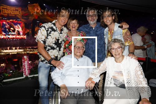 Amsterdam 25 mei 2024
Wino Omtzigt met vriend Glenn en familie bij toppers in Concert in de Amsterdam Johan Cruijff arena
