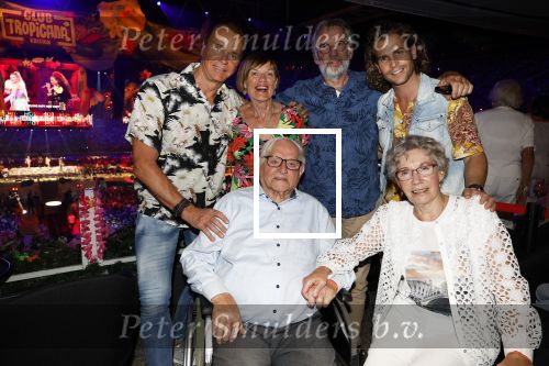 Amsterdam 25 mei 2024
Wino Omtzigt met vriend Glenn en familie bij toppers in Concert in de Amsterdam Johan Cruijff arena