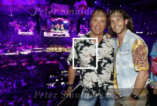 Amsterdam 25 mei 2024
Wino Omtzigt met vriend Glenn en familie bij toppers in Concert in de Amsterdam Johan Cruijff arena