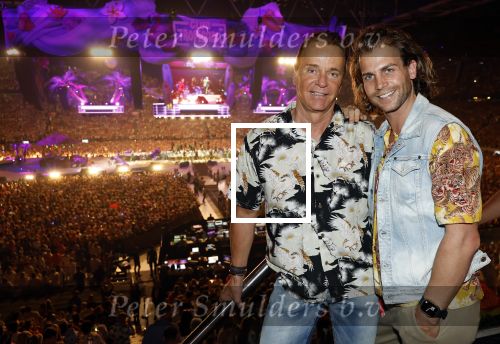 Amsterdam 25 mei 2024
Wino Omtzigt met vriend Glenn en familie bij toppers in Concert in de Amsterdam Johan Cruijff arena