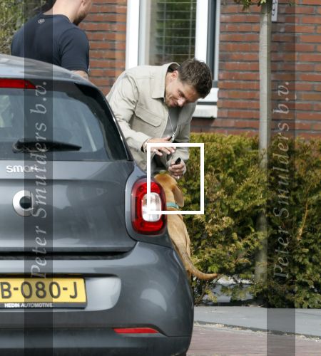 Wilnis 20 en 21 mei 2025
Andre Hazes bij zijn huis met zijn hond .