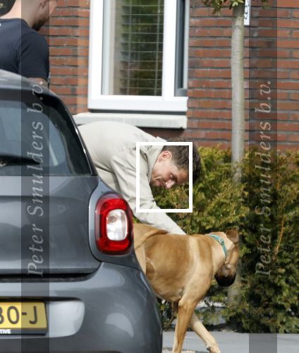 Wilnis 20 en 21 mei 2025
Andre Hazes bij zijn huis met zijn hond .