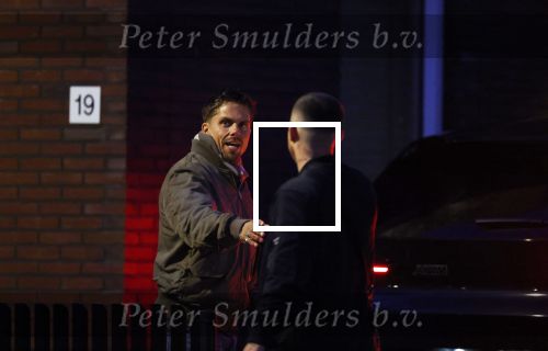 Wilnis 25 mei 2025
Noa Braaf de nieuwe vriendin van Andre Hazes arriveert bij zijn huis . Nadat Andre Hazes de hond heeft uitgelaten haalt Djarno Hofland hem op om naar een optreden in Amsterdam te gaan