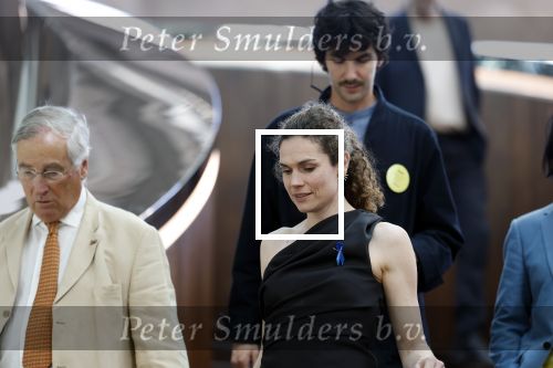 Rotterdam 15 mei 2025
Koningin MÃ¡xima opent Fenix, het kunstmuseum over migratie in Rotterdam. Het museum is gevestigd in een gerestaureerde monumentale loods uit 1923 die staat op de kade van vertrek en aankomst, de plek waar miljoenen mensen een nieuw leven zijn begonnen. Anna Drijver