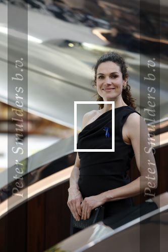 Rotterdam 15 mei 2025
Koningin MÃ¡xima opent Fenix, het kunstmuseum over migratie in Rotterdam. Het museum is gevestigd in een gerestaureerde monumentale loods uit 1923 die staat op de kade van vertrek en aankomst, de plek waar miljoenen mensen een nieuw leven zijn begonnen. Anna Drijver