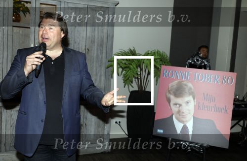 Renkum 21 april 2025
Ronnie Tober 80 jaar . Hij geeft feest in restaurant Campman in Renkum . Zijn partner Jan Jochems is natuurlijk aanwezig . Bart Peeters
