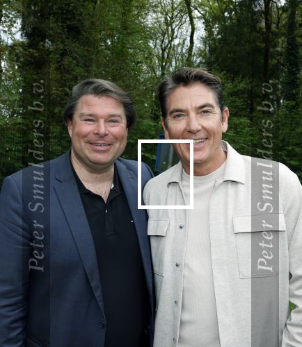 Renkum 21 april 2025
Ronnie Tober 80 jaar . Hij geeft feest in restaurant Campman in Renkum . Zijn partner Jan Jochems is natuurlijk aanwezig . Bart Peeters en Bart Ettekoven