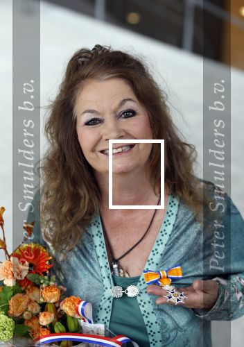 Apeldoorn 25 april 2025
Belinda Meuldijk krijgt lintje en wordt RIDDER in de orde van Oranje Nassau bij Orpheus . Ze kwam samen met haar zoon Yoshi en hun hond Noah.