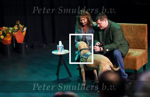 Apeldoorn 25 april 2025
Belinda Meuldijk krijgt lintje en wordt RIDDER in de orde van Oranje Nassau bij Orpheus . Ze kwam samen met haar zoon Yoshi en hun hond Noah.