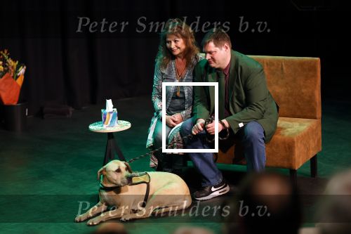 Apeldoorn 25 april 2025
Belinda Meuldijk krijgt lintje en wordt RIDDER in de orde van Oranje Nassau bij Orpheus . Ze kwam samen met haar zoon Yoshi en hun hond Noah.