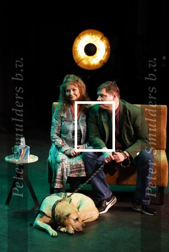 Apeldoorn 25 april 2025
Belinda Meuldijk krijgt lintje en wordt RIDDER in de orde van Oranje Nassau bij Orpheus . Ze kwam samen met haar zoon Yoshi en hun hond Noah.