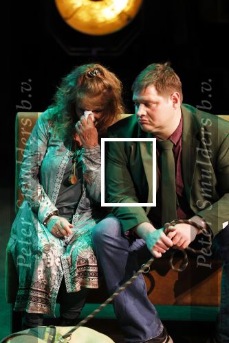Apeldoorn 25 april 2025
Belinda Meuldijk krijgt lintje en wordt RIDDER in de orde van Oranje Nassau bij Orpheus . Ze kwam samen met haar zoon Yoshi en hun hond Noah.