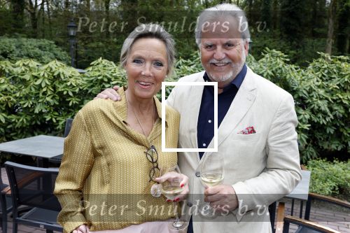 Renkum 21 april 2025
Ronnie Tober 80 jaar . Hij geeft feest in restaurant Campman in Renkum . Zijn partner Jan Jochems is natuurlijk aanwezig . Bram Brinkman met zijn. vrouw