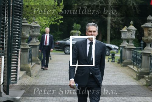 Voorschoten 16 april 2025
Dag twee van het bstaatsbezoek van Nederland en Oman. Er is een lunch op kasteel Duivenvoorde waarbij oa aanwezig zijn , Koning Willem Alexander Koningin Maxima de Sultan van Oman en minister president Dick Schoof .