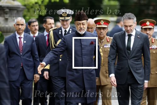 Voorschoten 16 april 2025
Dag twee van het bstaatsbezoek van Nederland en Oman. Er is een lunch op kasteel Duivenvoorde waarbij oa aanwezig zijn , Koning Willem Alexander Koningin Maxima de Sultan van Oman en minister president Dick Schoof .