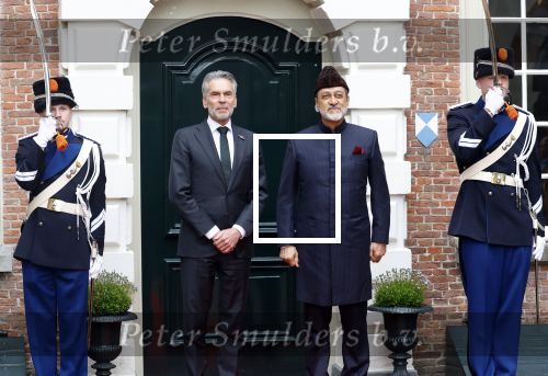 Voorschoten 16 april 2025
Dag twee van het bstaatsbezoek van Nederland en Oman. Er is een lunch op kasteel Duivenvoorde waarbij oa aanwezig zijn , Koning Willem Alexander Koningin Maxima de Sultan van Oman en minister president Dick Schoof .