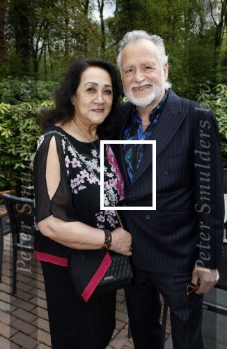 Renkum 21 april 2025
Ronnie Tober 80 jaar . Hij geeft feest in restaurant Campman in Renkum . Zijn partner Jan Jochems is natuurlijk aanwezig . George Baker met zijn vrouw Blanche